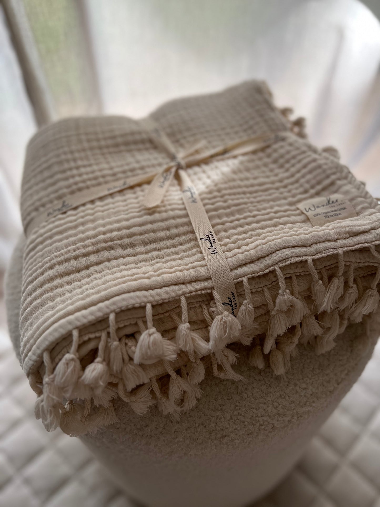 ‘Tasseled’ Organic Cotton 8 Layer Muslin Swaddle Blanket