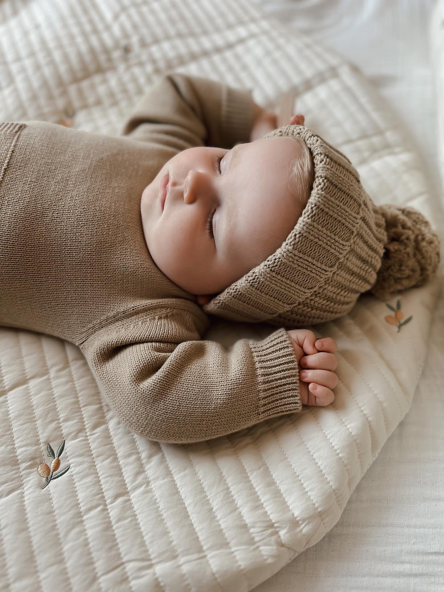 Organic Cotton Chunky Knit Beanie - Golden Light